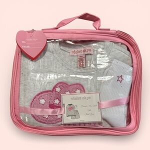 New in Carrier Cowgirl Hat Pink and Gray Embroidered Sweatshirt 4-Piece Set